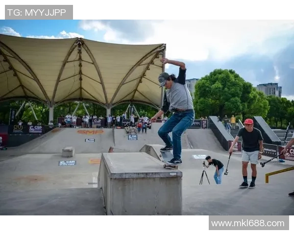 上海滑板队包夹战术分析与表现评估探讨