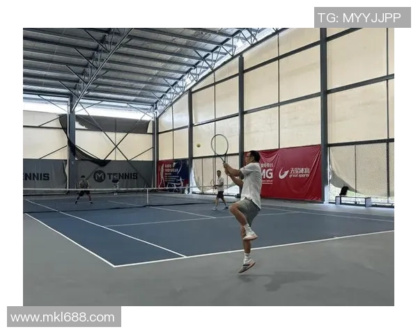 上海网球队在比赛中的表现分析与战术调整探讨